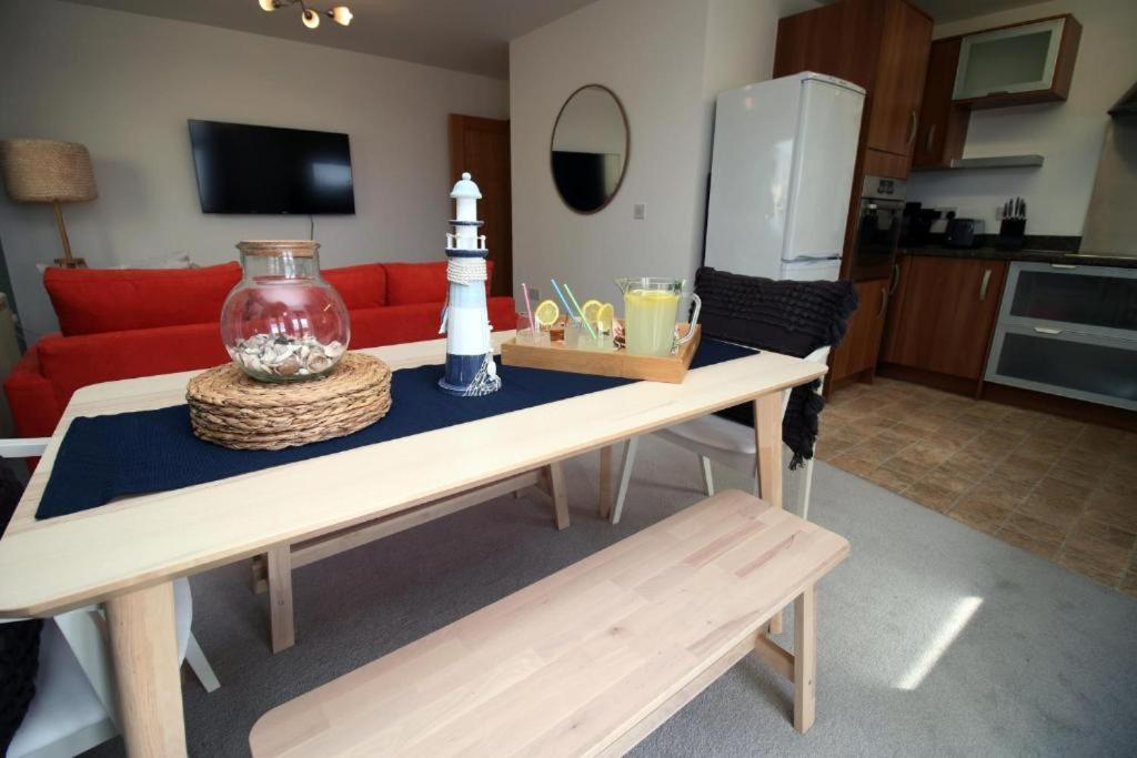 Observatory 2 Bedroom Apartment Overlooking Beach Σουόνσι Εξωτερικό φωτογραφία